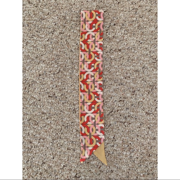 COACH Signature Scarf - Picture 1 of 3